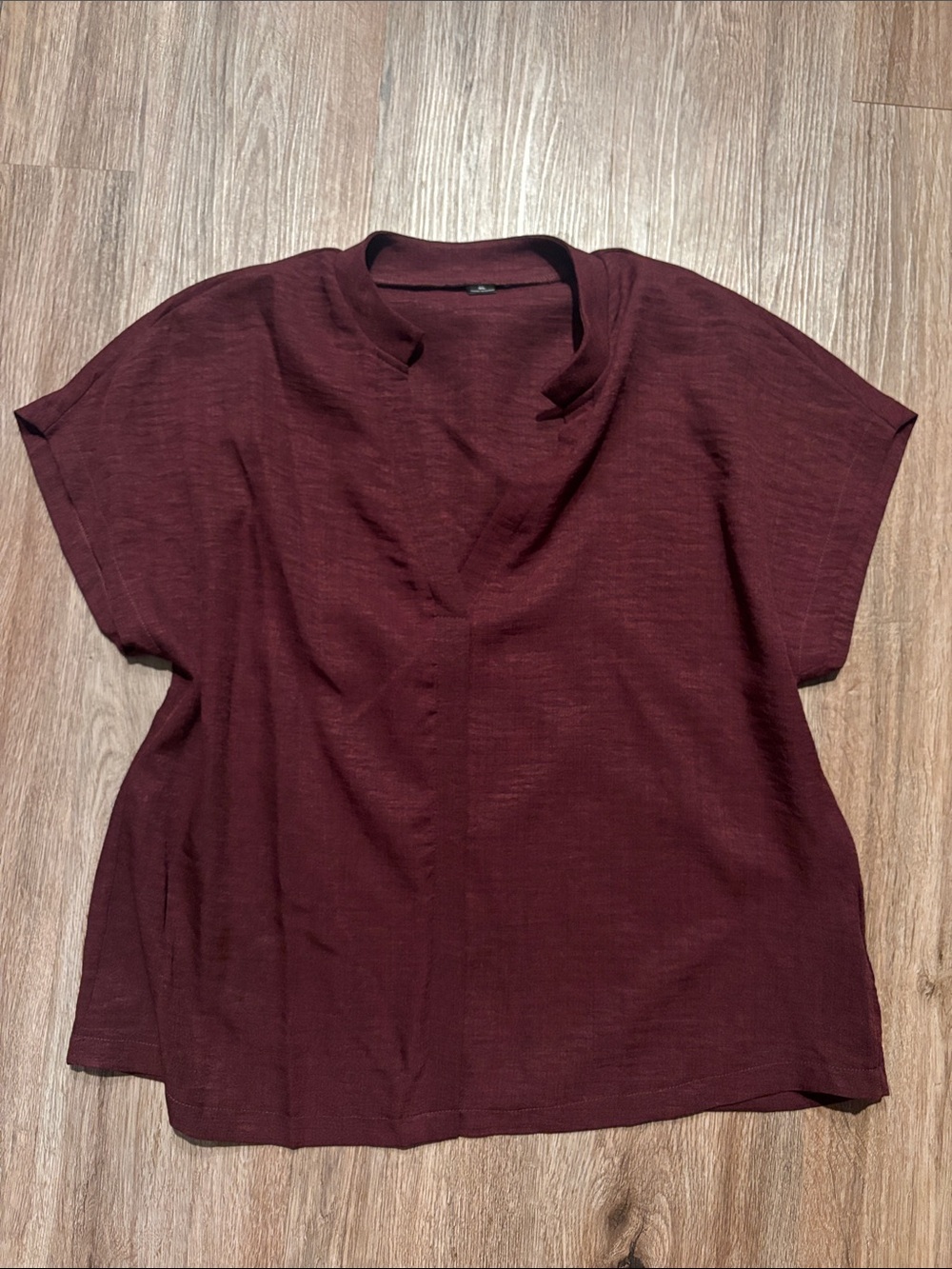 💛2 for $15! Relaxed Short-Sleeve Top in Burgundy